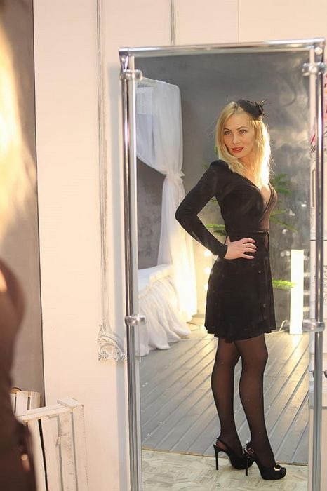 Погружение в мир: Девушка на час, приезжающая в нужную минуту Погружение в мир: Девушка на час, приезжающая в нужную минуту